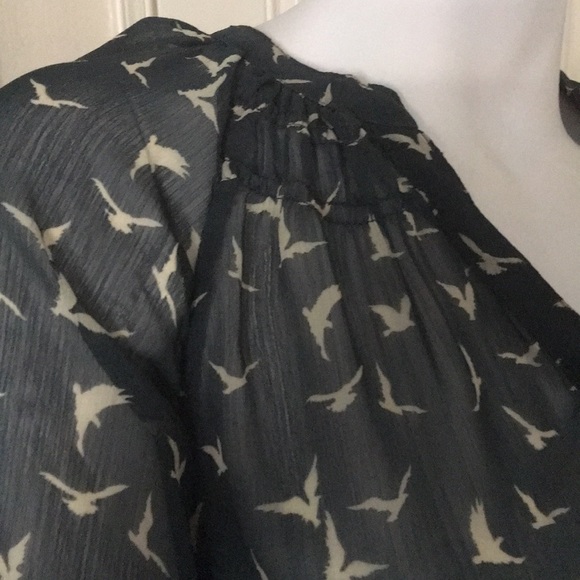 Blouse - Picture 2 of 5